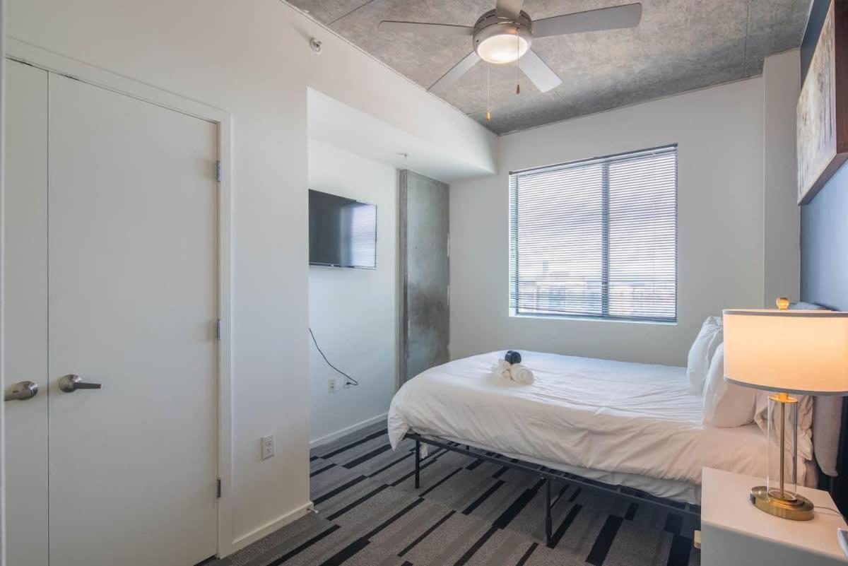 凤凰城Striking 2Bd - Cdt- Gym, Pool, Parking - Sleep8公寓 外观 照片